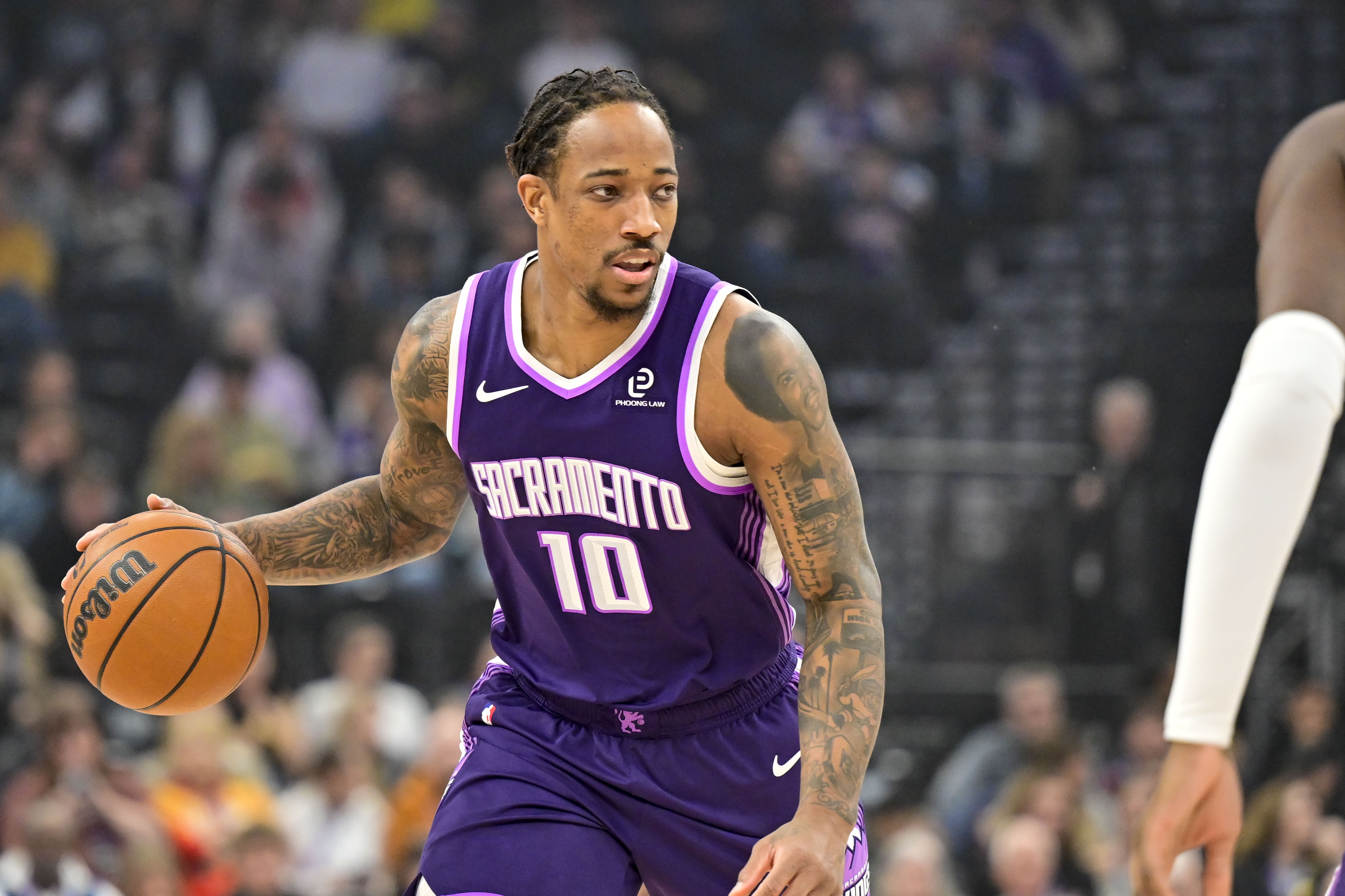 开云登陆入口-得分能力&amp;持续性缺一不可！总得分前20全员出场数超1k 老詹超1.6k