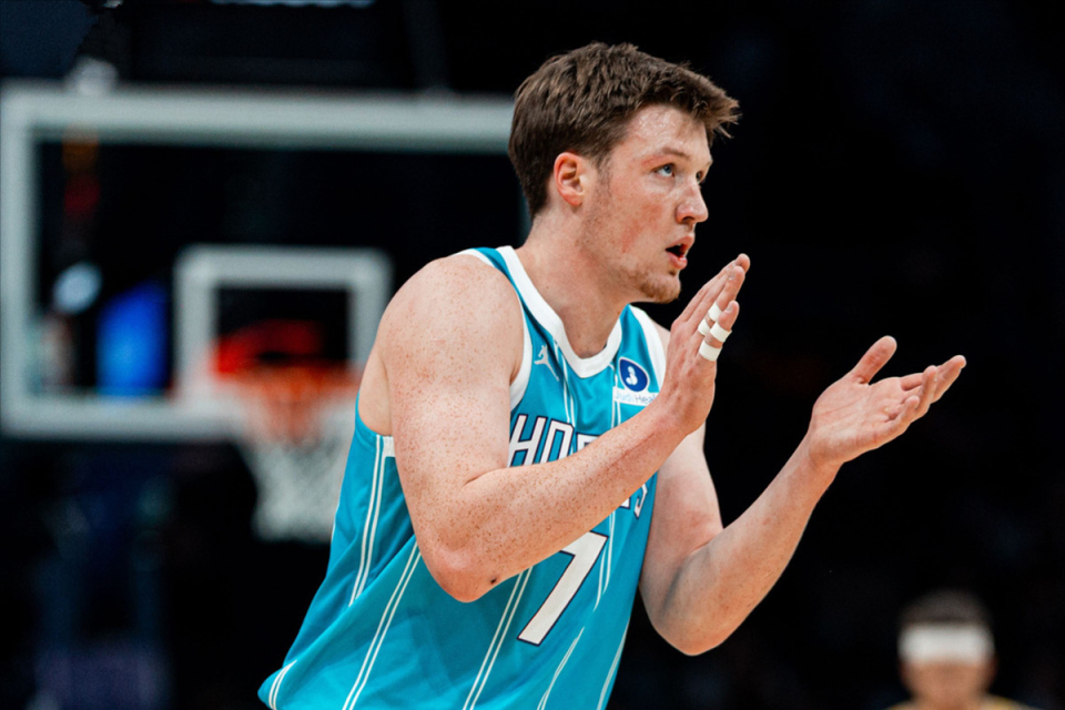 开云体育官方入口-狂胜27分，近18战15胜NBA唯一！3点证明超级鱼腩蜕变成黑马非偶然